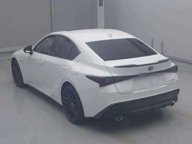 Lexus IS 2023 — фото 10 купить в Москве