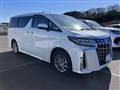 2022 Toyota Alphard Hybrid