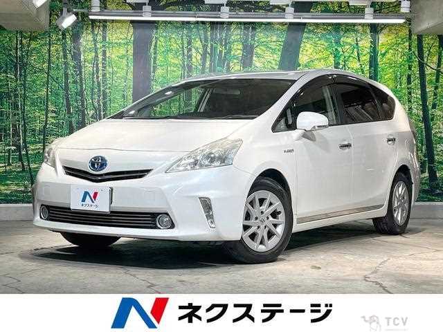 2013 Toyota PRIUS α