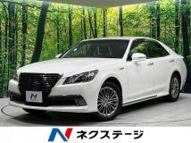 2014 Toyota Crown Hybrid