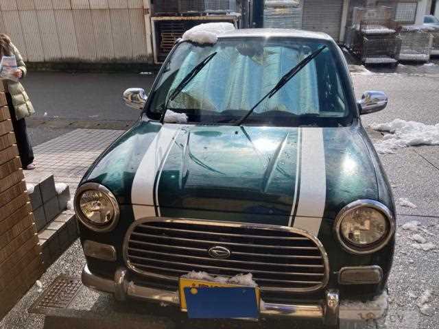 2001 Daihatsu Miragino