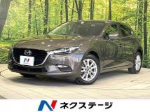 2017 Mazda Axela