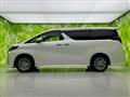 2022 Toyota Alphard Hybrid