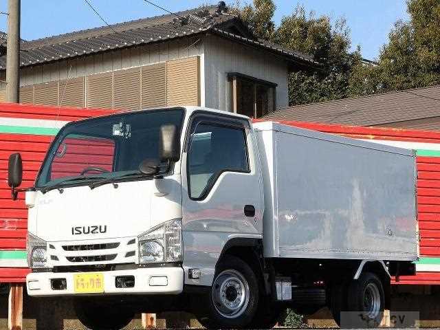 2017 Isuzu Elf Truck