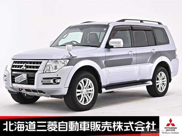 2015 Mitsubishi Pajero