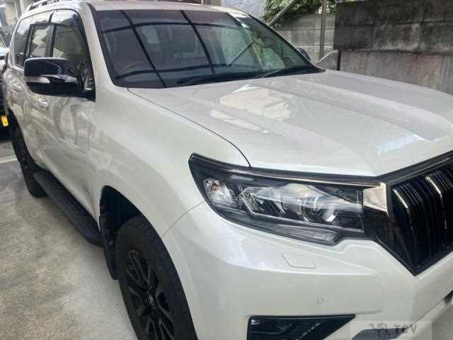 2021 Toyota Land Cruiser Prado
