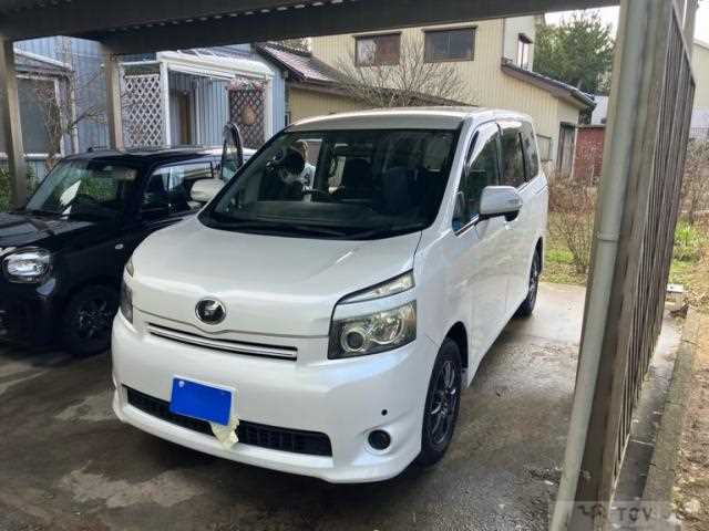 2008 Toyota Voxy