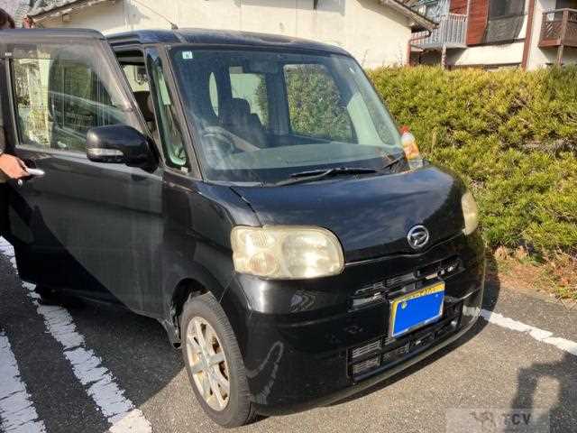 2011 Daihatsu Tanto