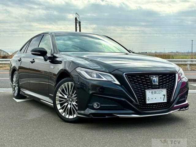 2018 Toyota Crown Hybrid