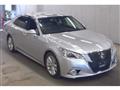 2013 Toyota Crown Hybrid