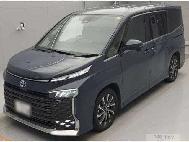 2025 Toyota Voxy