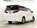 2022 Toyota Alphard Hybrid
