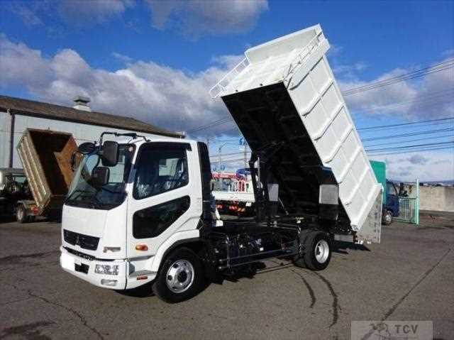2025 Mitsubishi Fuso Fighter
