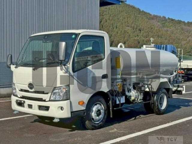 2025 Hino Dutro