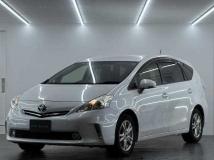 2014 Toyota PRIUS α