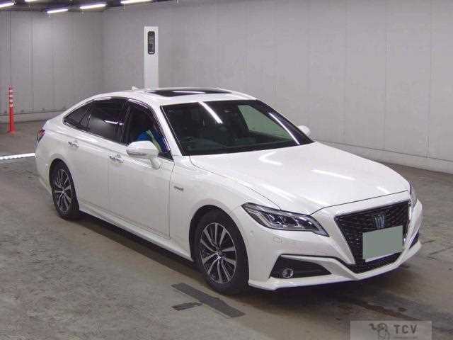 2018 Toyota Crown Hybrid
