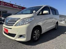 2014 Toyota Alphard Hybrid