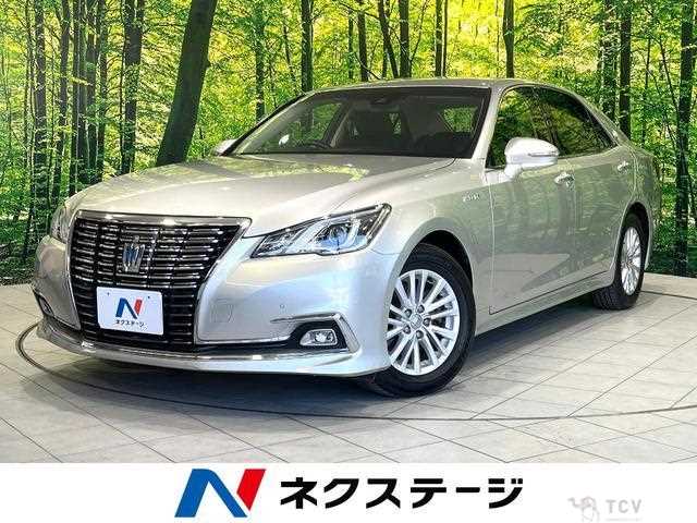 2017 Toyota Crown Hybrid