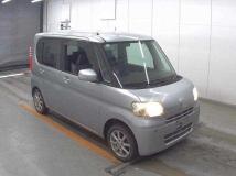 2011 Daihatsu Tanto