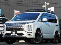 2019 Mitsubishi Delica D5