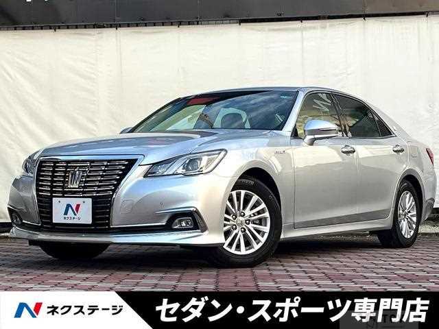 2017 Toyota Crown Hybrid