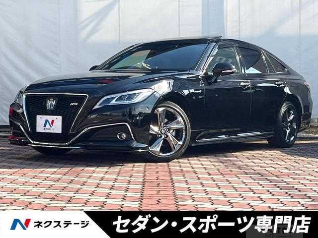 2019 Toyota Crown Hybrid