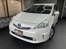 2013 Toyota PRIUS α