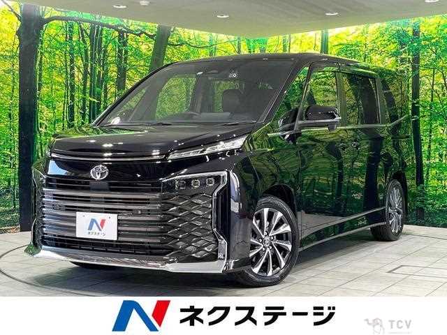 2022 Toyota Voxy