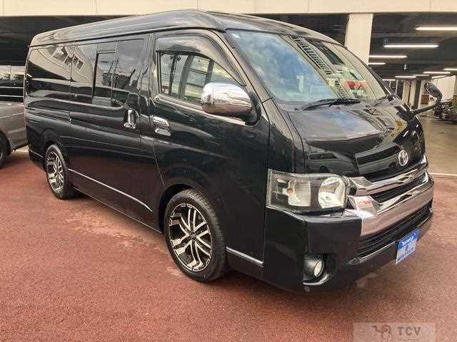 2010 Toyota Hiace Van