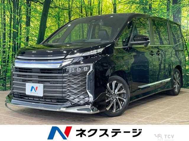 2022 Toyota Voxy