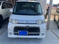 2011 Daihatsu Tanto