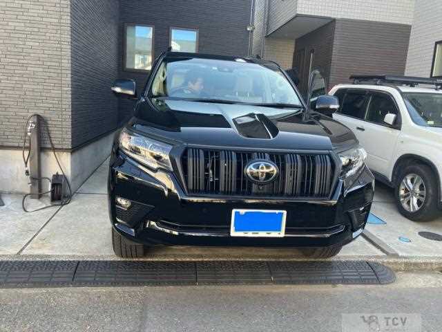 2023 Toyota Land Cruiser Prado