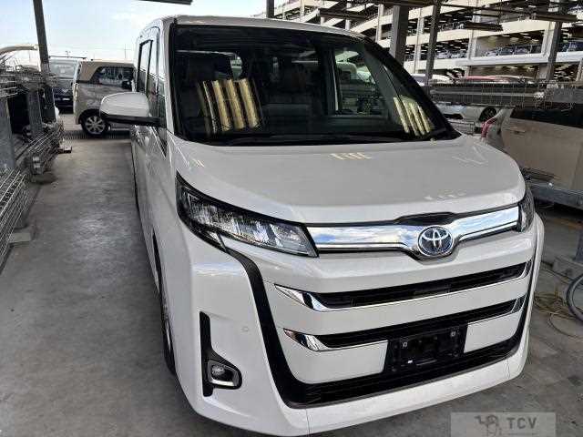 2022 Toyota Noah