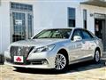 2013 Toyota Crown Hybrid