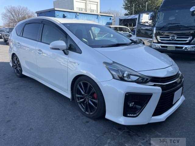 2015 Toyota PRIUS α