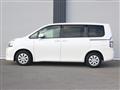 2010 Toyota Voxy