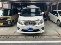 2013 Toyota Alphard G