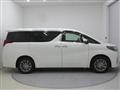 2023 Toyota Alphard Hybrid