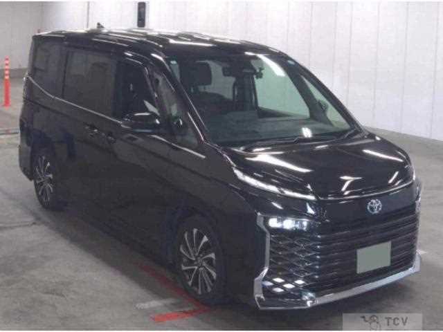 2022 Toyota Voxy