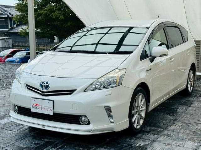 2013 Toyota PRIUS α