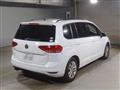 2016 Volkswagen Golf Touran