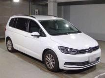 2016 Volkswagen Golf Touran