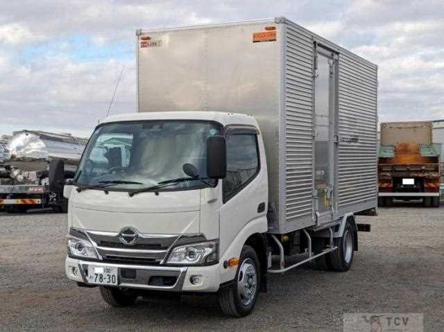 2025 Hino Dutro