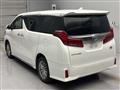 2022 Toyota Alphard Hybrid