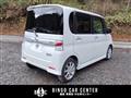2010 Daihatsu Tanto