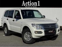 2016 Mitsubishi Pajero