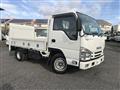 2015 Isuzu Elf Truck