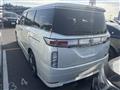 2013 Nissan Elgrand