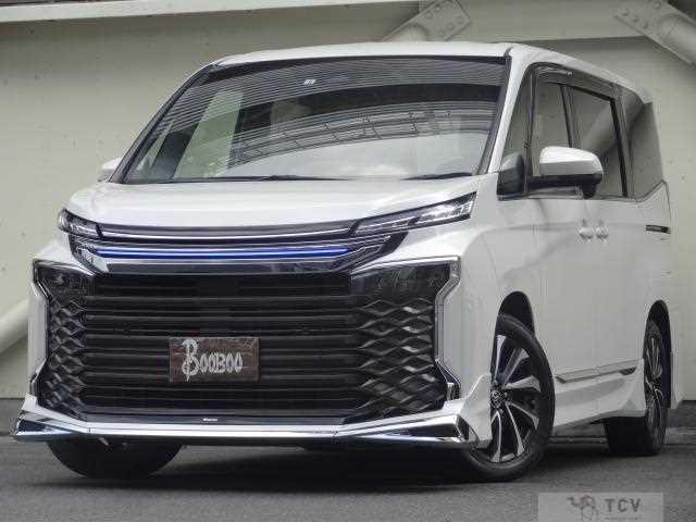 2022 Toyota Voxy