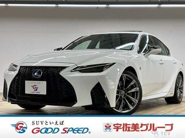 2021 Lexus IS